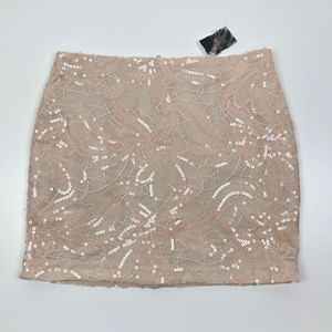 🐯2/$15🐯 Endless Rose REVOLVE Nude Skirt Sequin